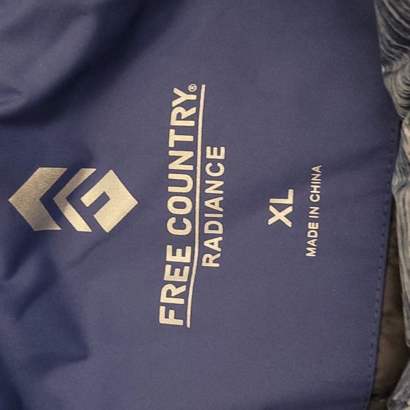 Winter coat - Picture 15 of 15